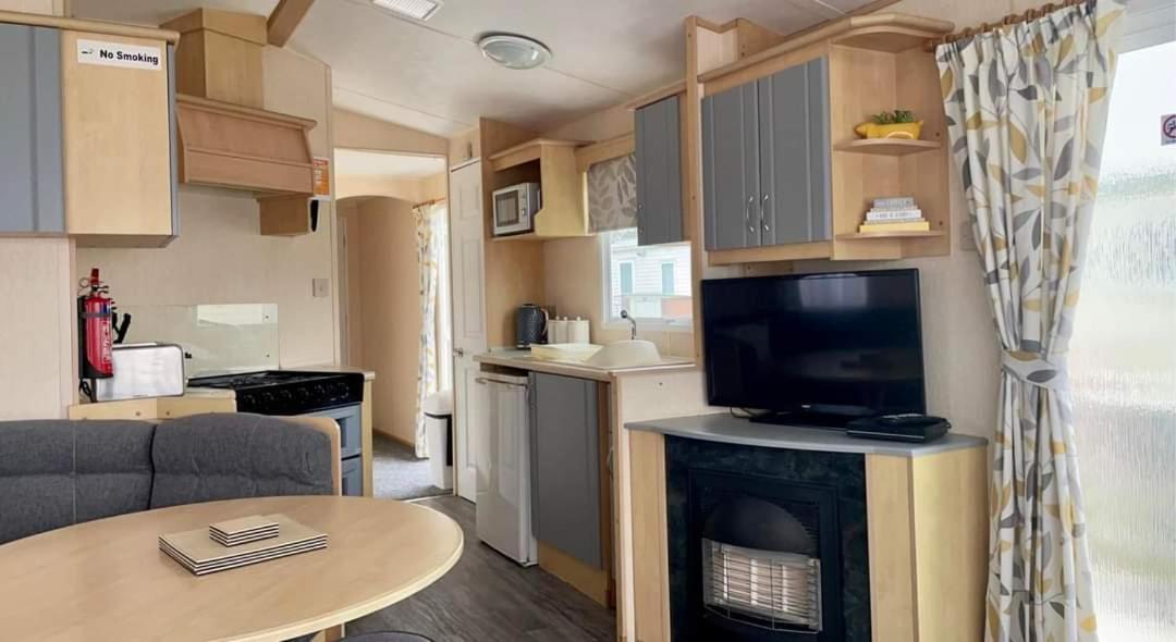 dees caravan lettings kingfisher elm 453 Ingoldmells Buitenkant foto